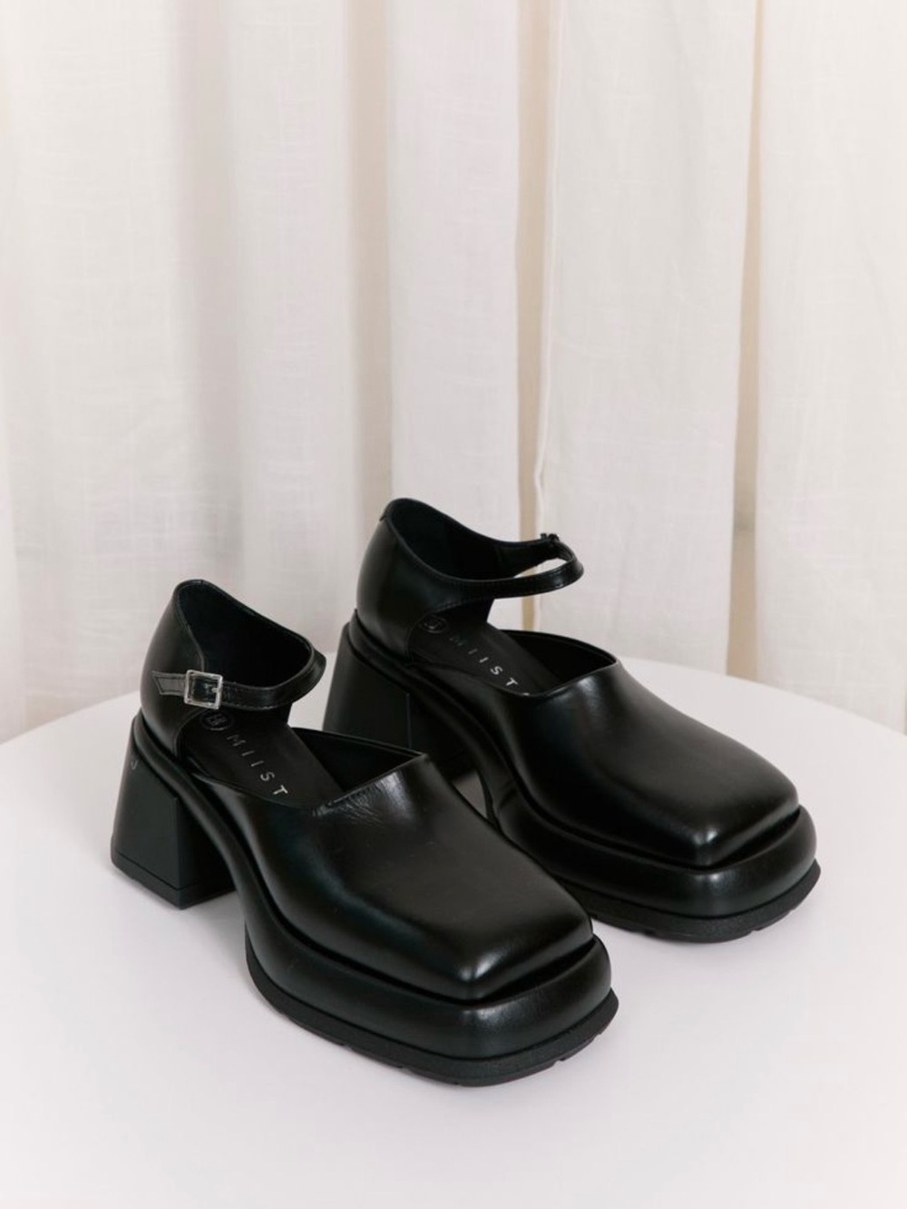 MIISTA Black leather Mary Jane shoes